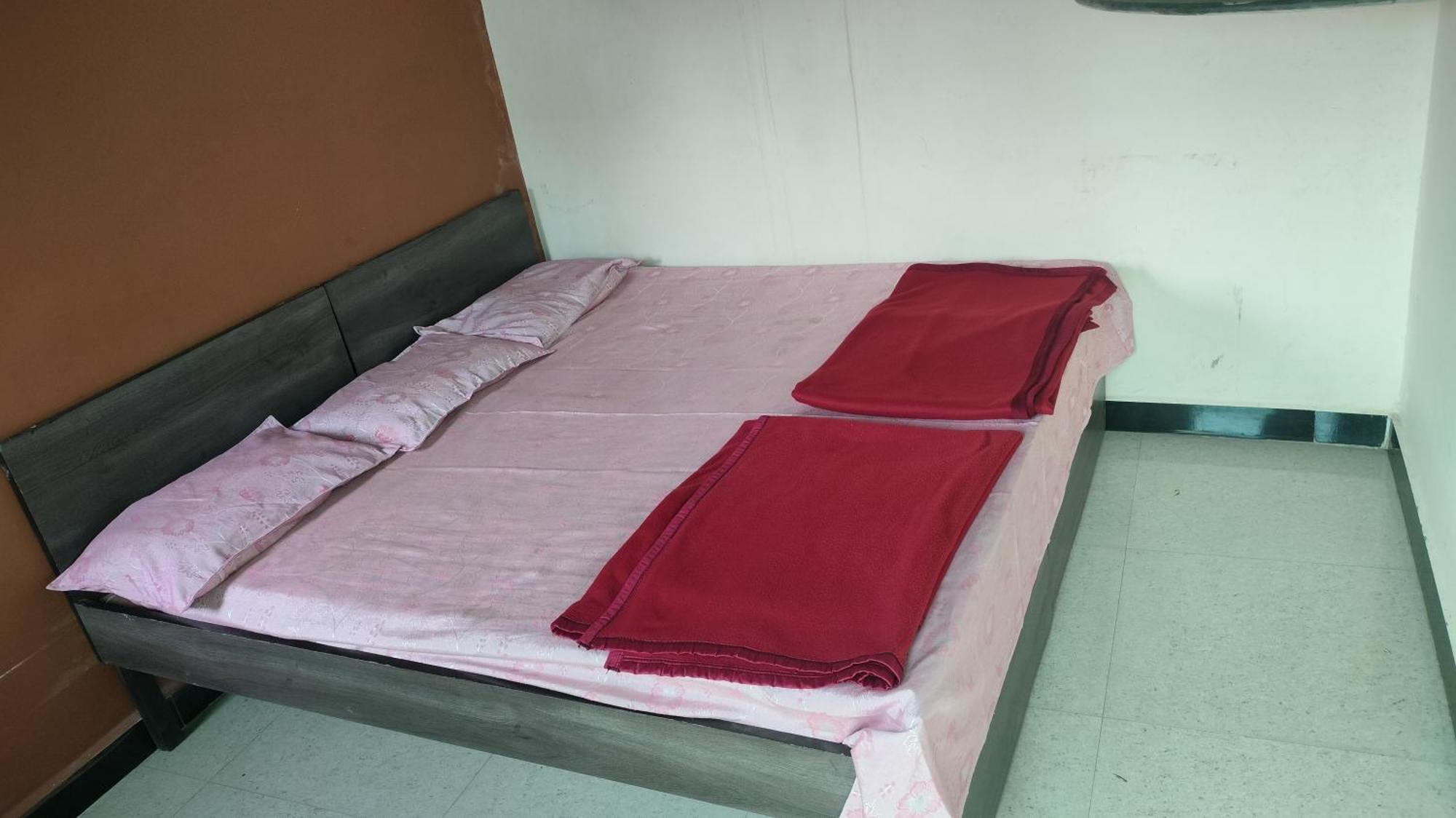 Kailash Kuti Guest House Ujjain Εξωτερικό φωτογραφία
