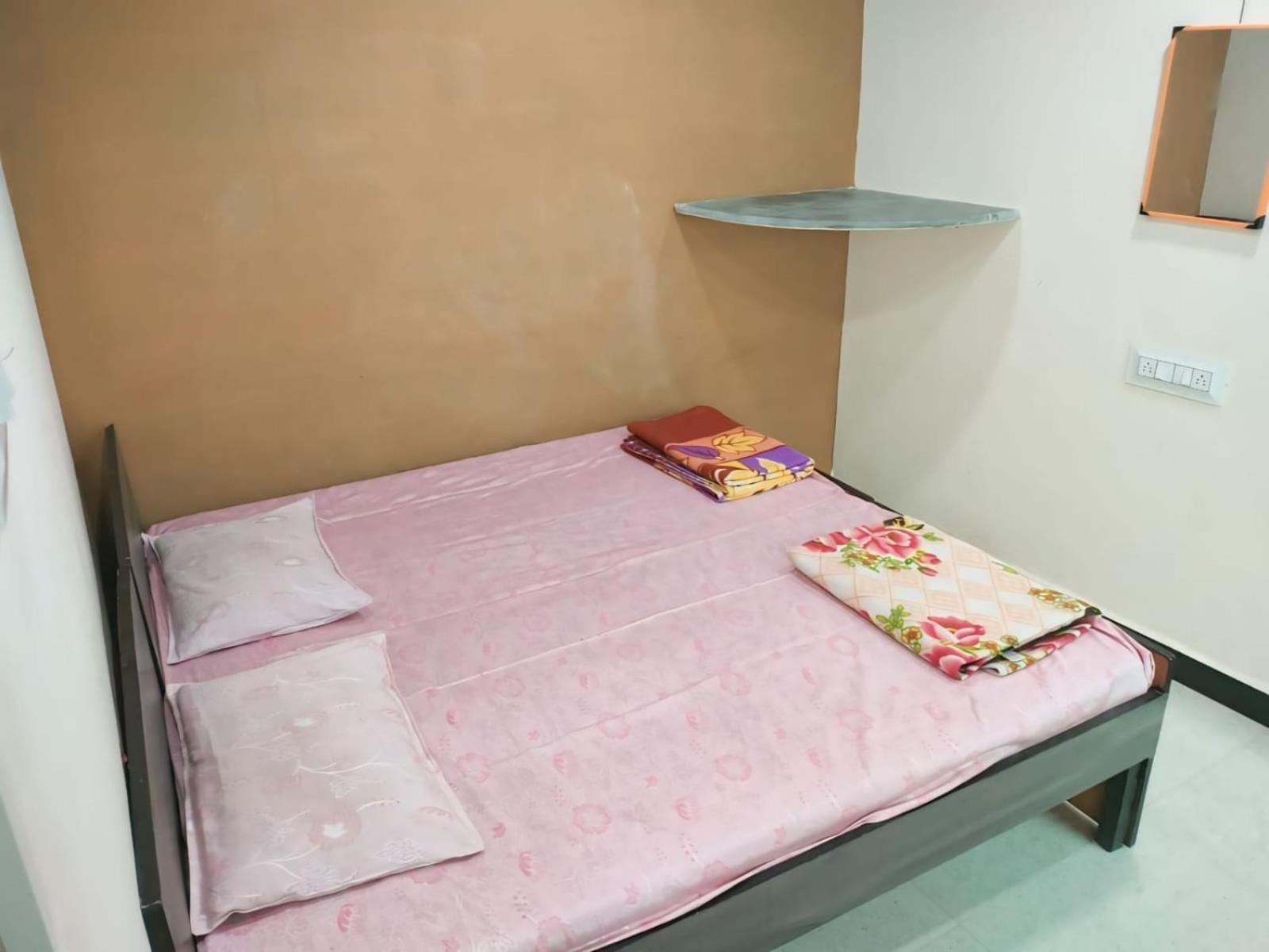 Kailash Kuti Guest House Ujjain Εξωτερικό φωτογραφία